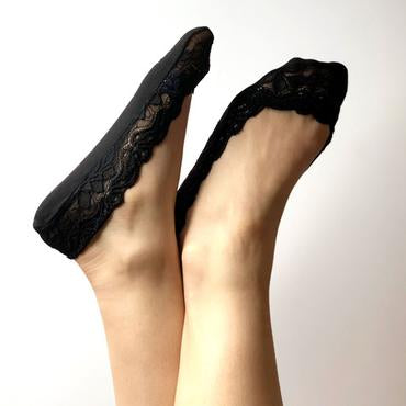 MINX LACE BLACK SOCKETTE